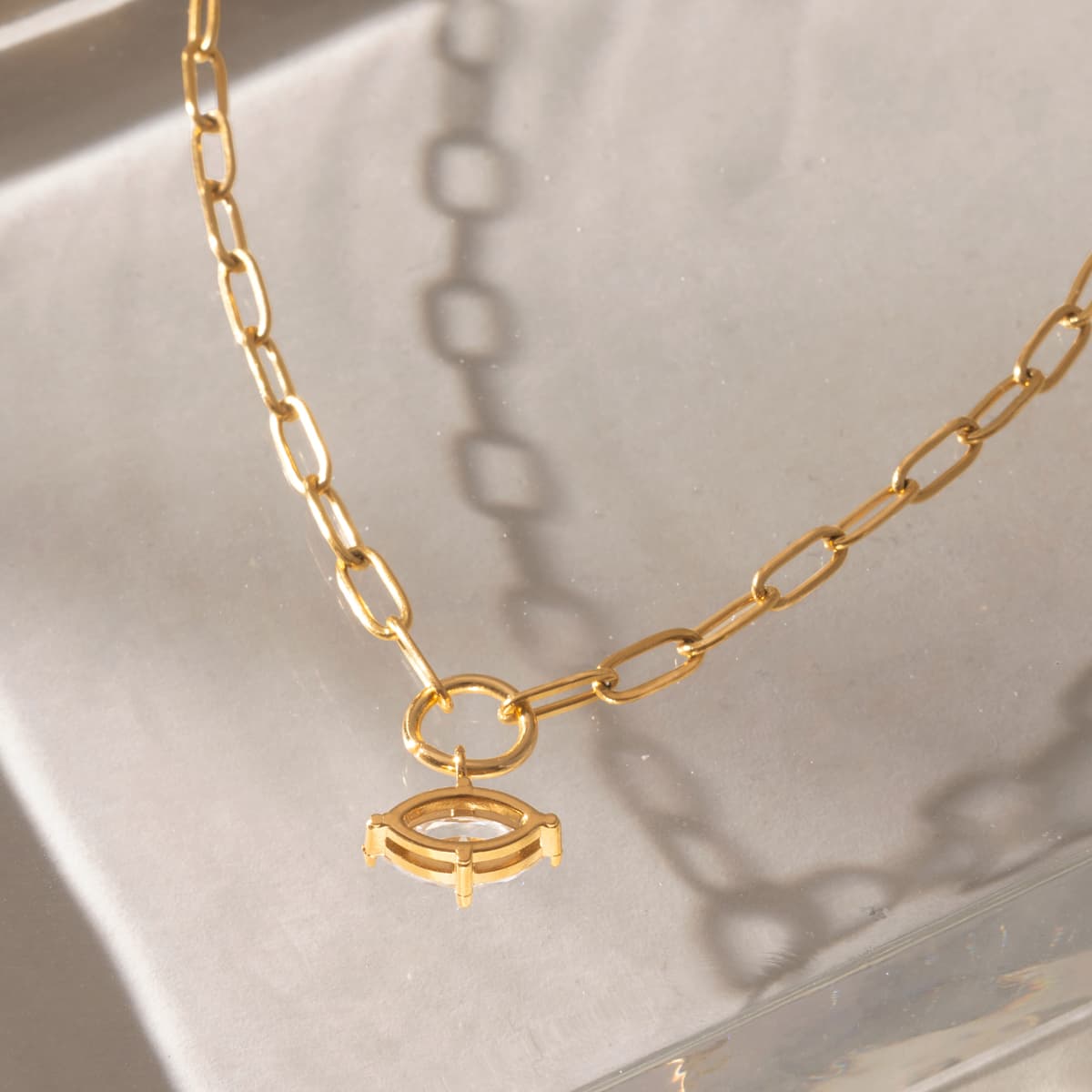 Eye Zircon Necklace