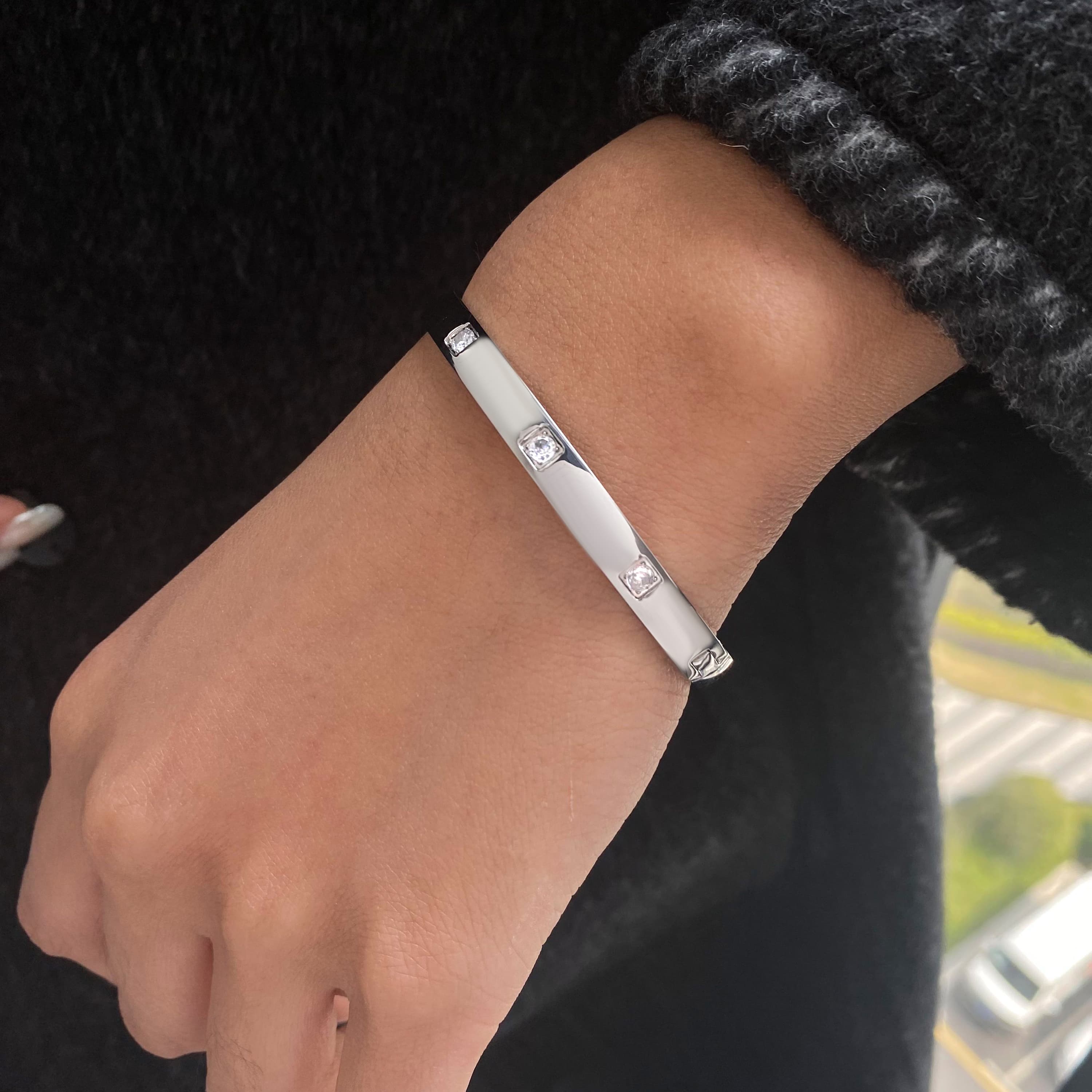 Simple Crystal Bangle