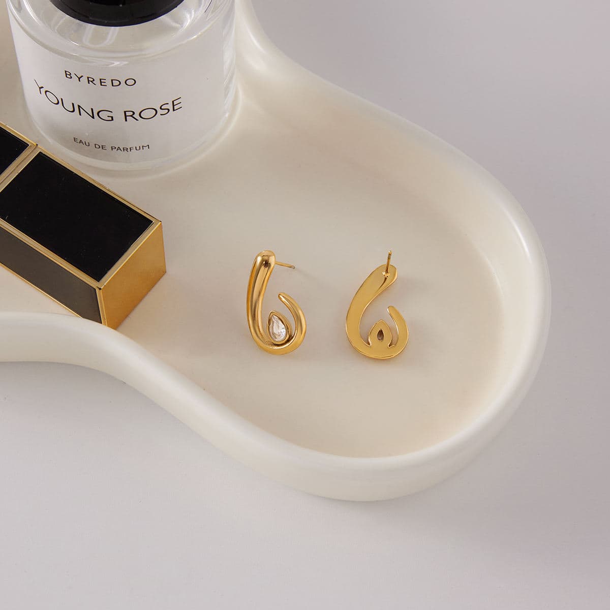Pear Drop Earrings 