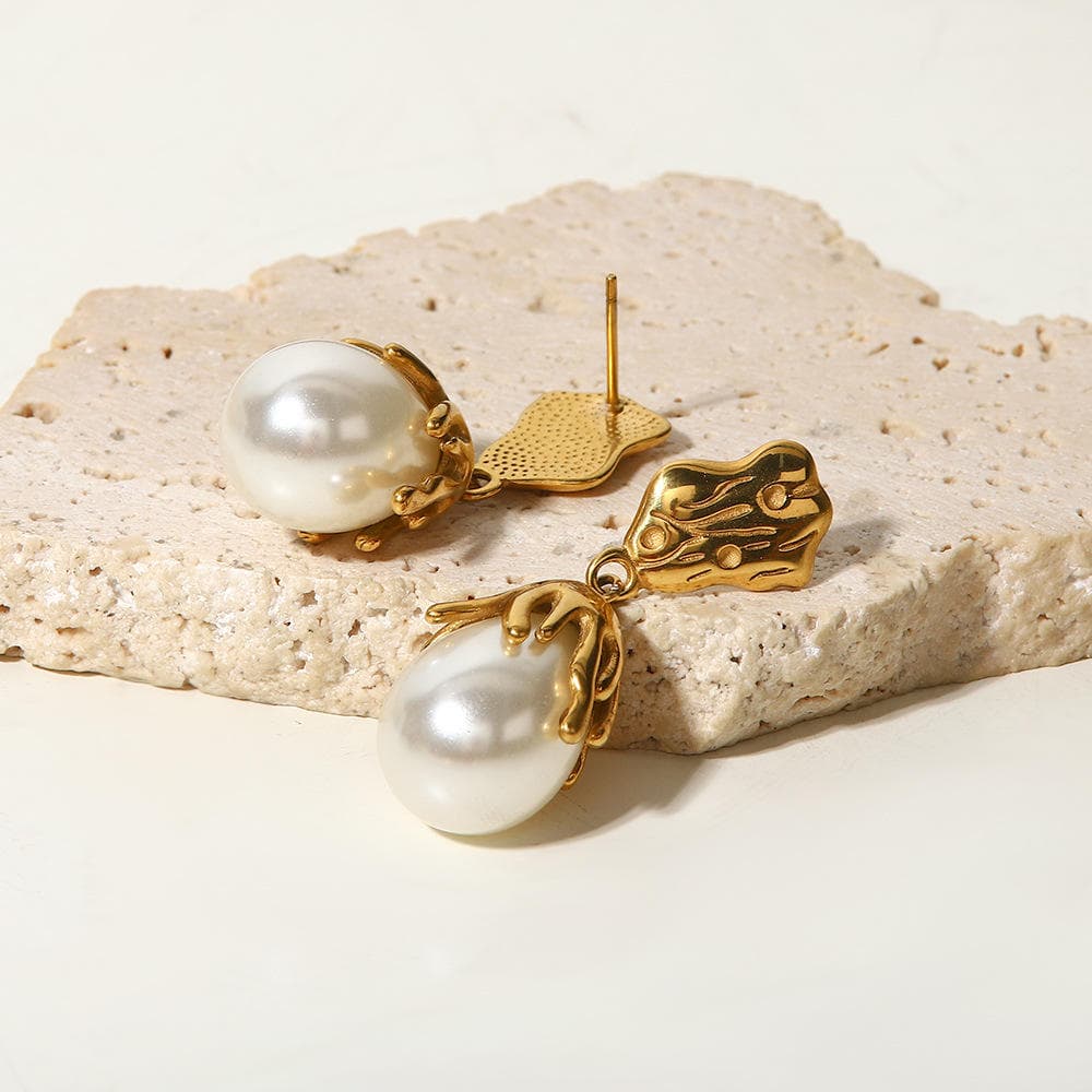 Pearl Drop Earrings 