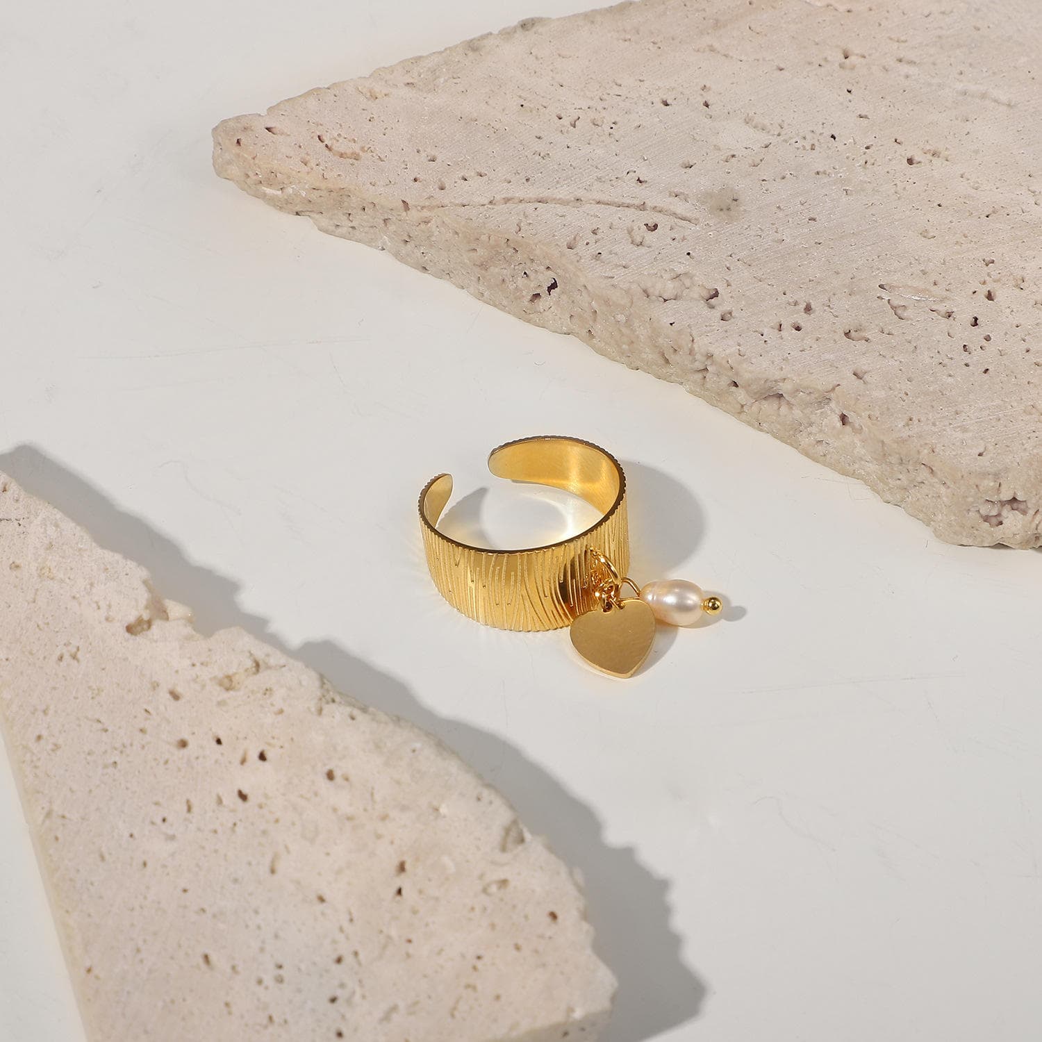 Pearl & Heart Ring 