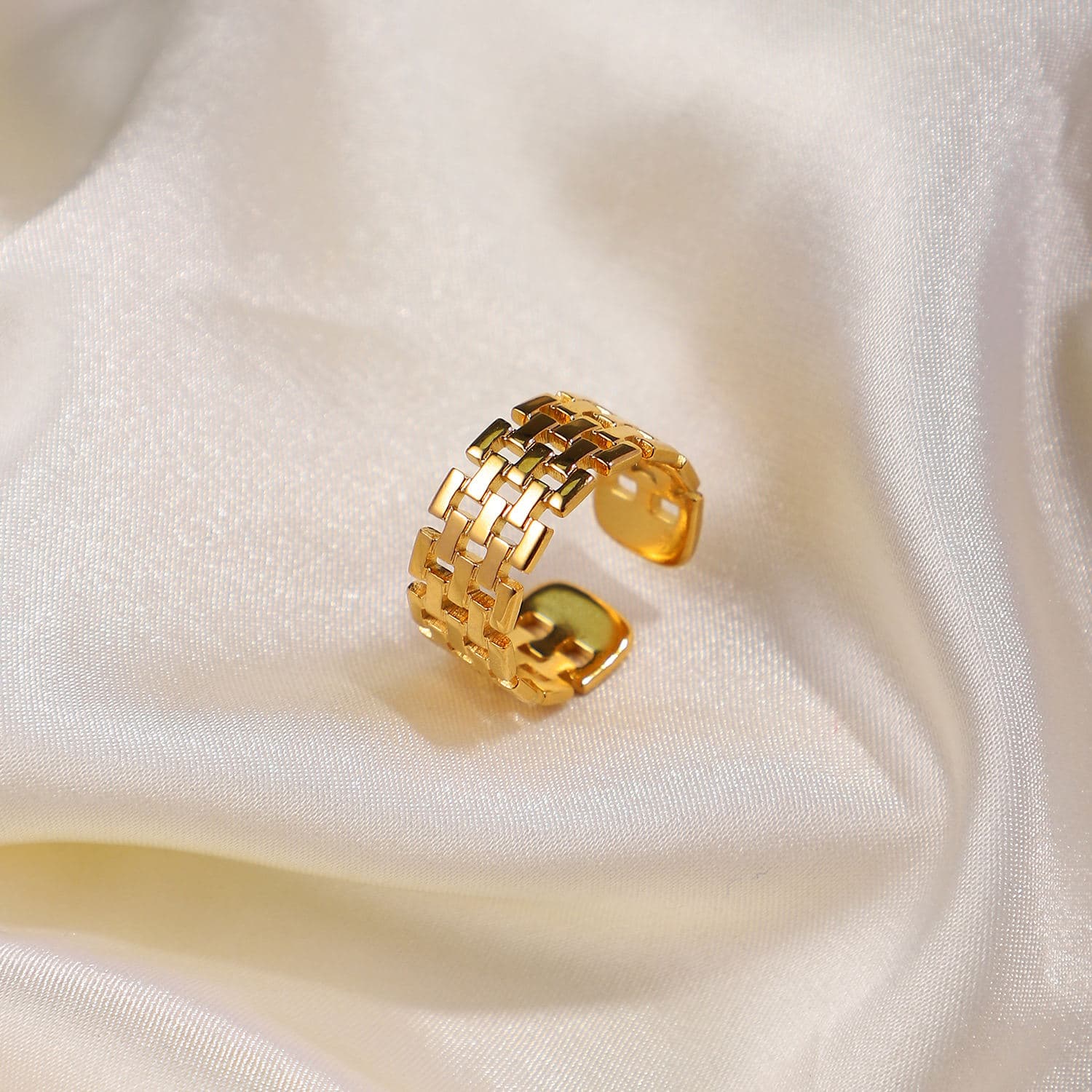Woven Band Ring 
