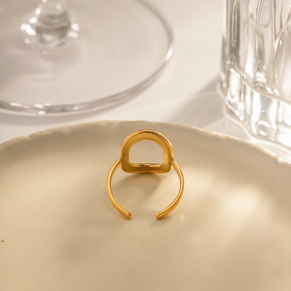 Oval Ring 