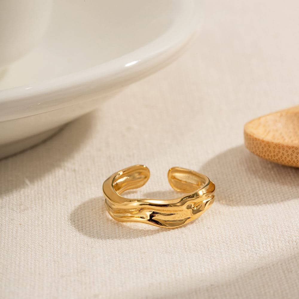 Twisted Open Ring 